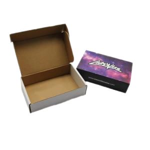 Corrugated box with sleeve